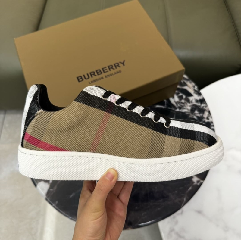 Burberry Sneakers